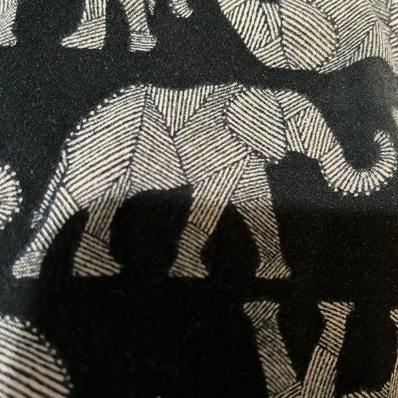 So my size, large, black elephant tank top - Picture 6 of 6